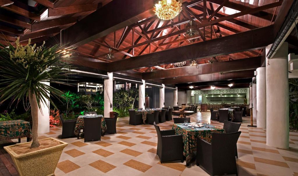 Sari Pacifica Resort & Spa, Sibu Island, Johor Pulau Sibu Buitenkant foto
