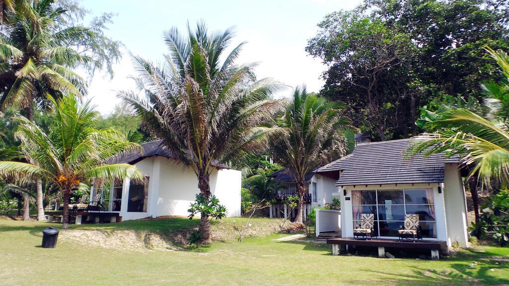 Sari Pacifica Resort & Spa, Sibu Island, Johor Pulau Sibu Buitenkant foto