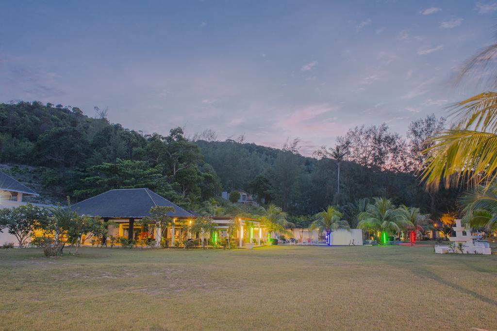 Sari Pacifica Resort & Spa, Sibu Island, Johor Pulau Sibu Buitenkant foto