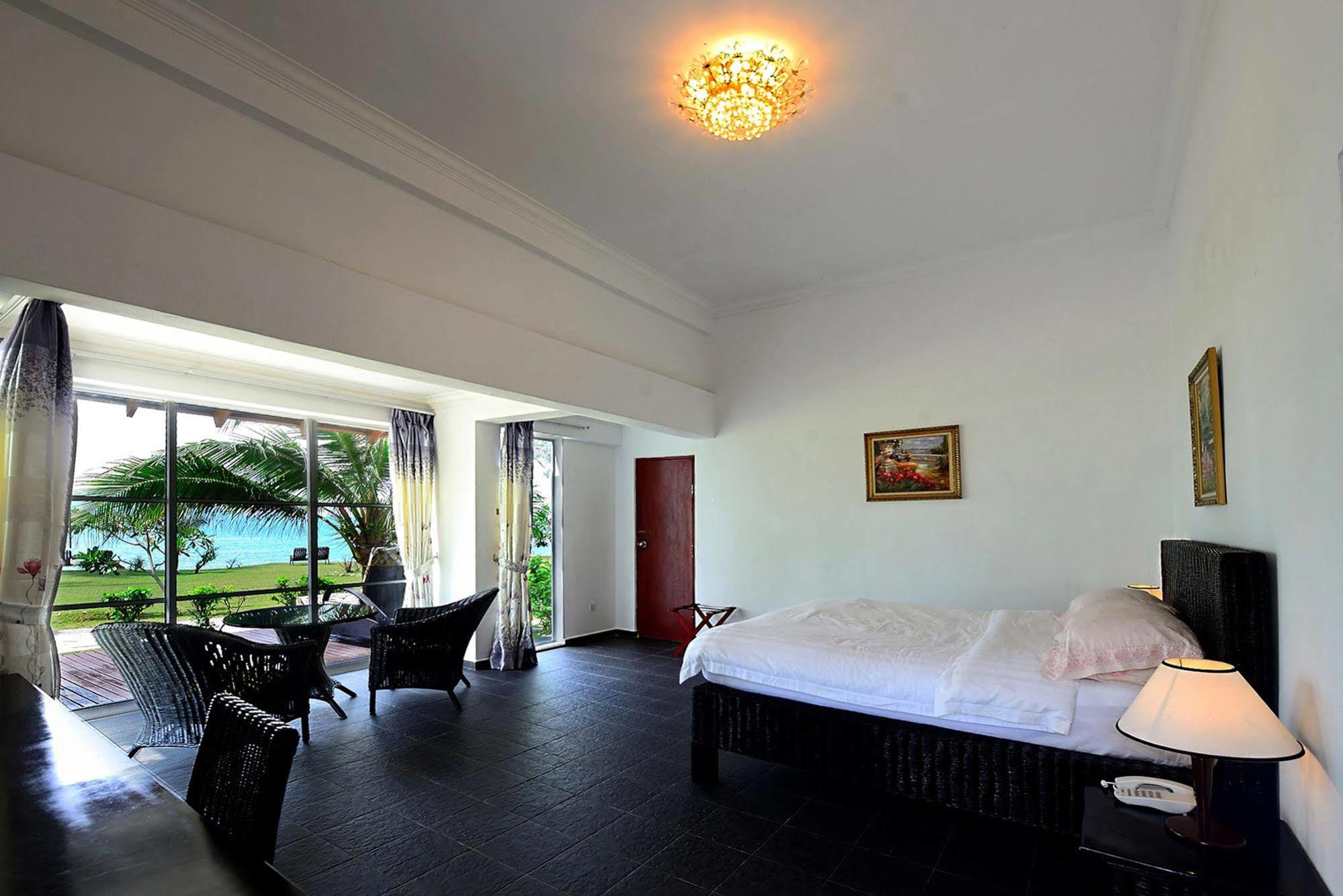 Sari Pacifica Resort & Spa, Sibu Island, Johor Pulau Sibu Buitenkant foto