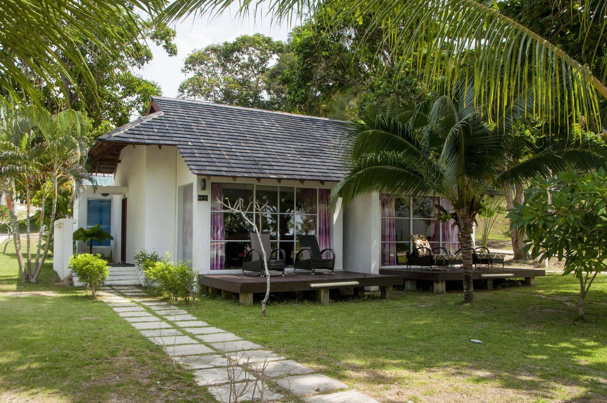 Sari Pacifica Resort & Spa, Sibu Island, Johor Pulau Sibu Buitenkant foto
